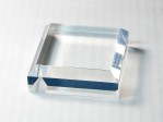 org_s_105_01_web_1.jpg Produktbild des Artikels Acrylglas Sockel mit Fase